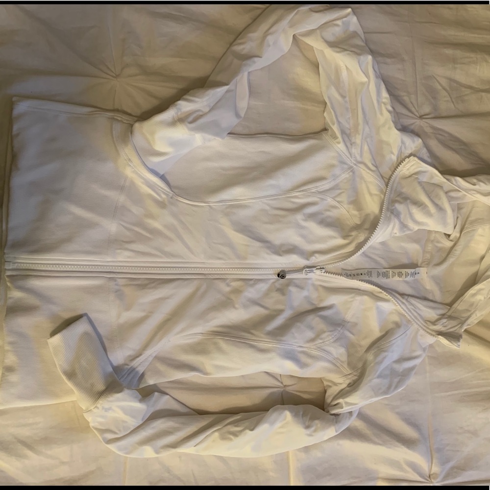 COPY - LULULEMON WHITE JACKET